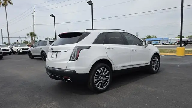 2020 Cadillac XT5 Sport