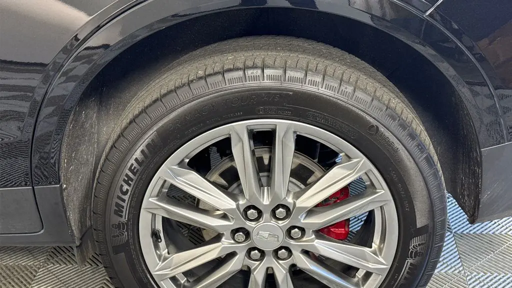 2023 Cadillac XT5 Sport