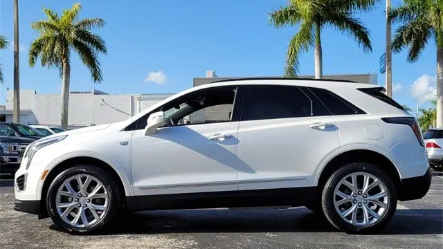 2020 Cadillac XT5 Sport
