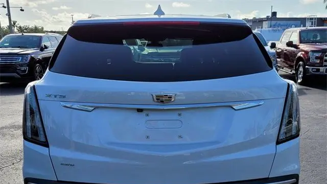 2020 Cadillac XT5 Sport