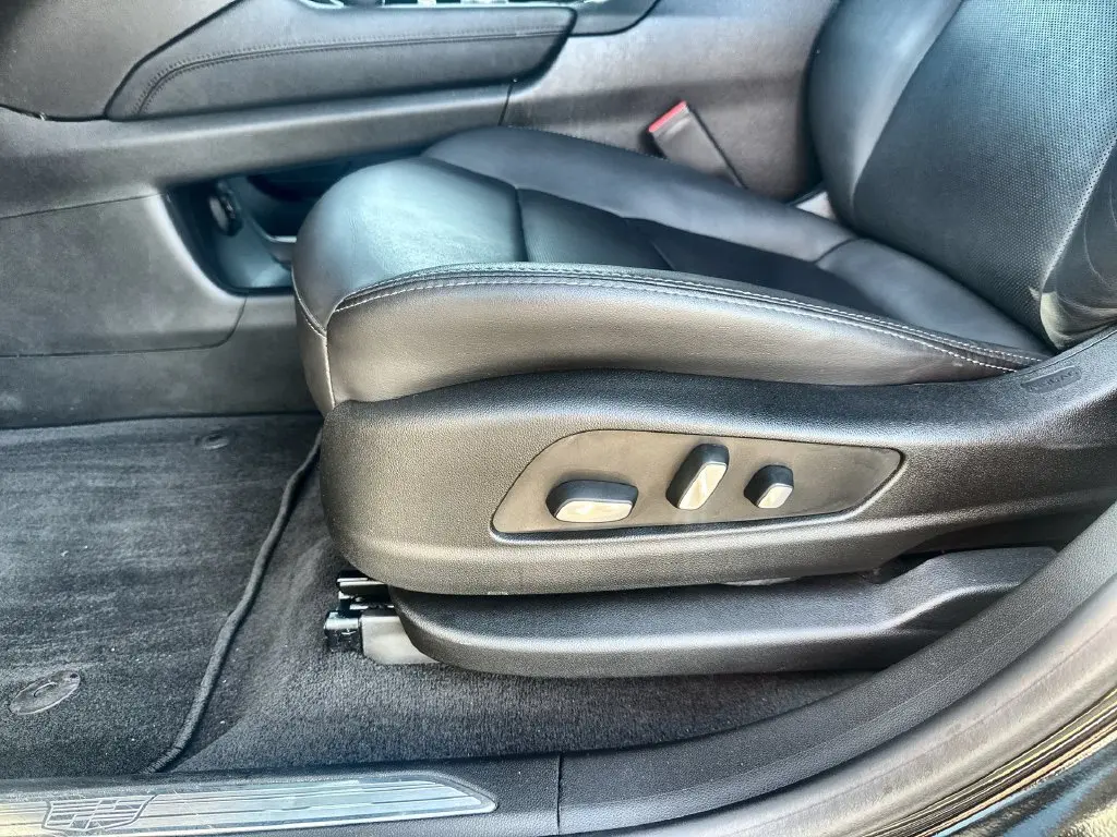 2023 Cadillac XT5 - $37,982