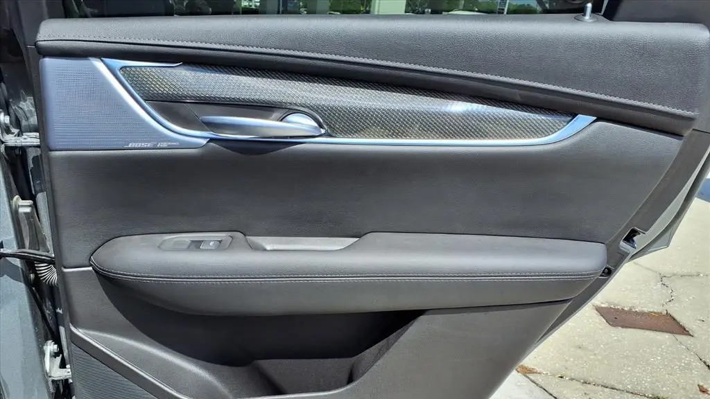 2023 Cadillac XT5 Sport