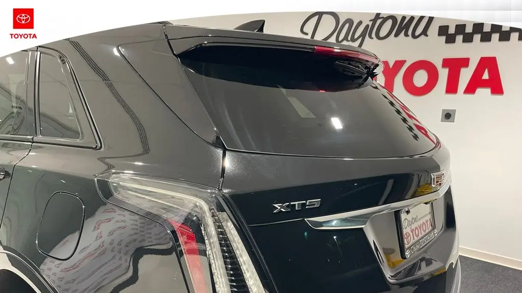 2024 Cadillac XT5 Sport