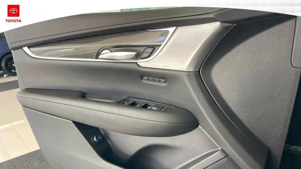 2024 Cadillac XT5 Sport