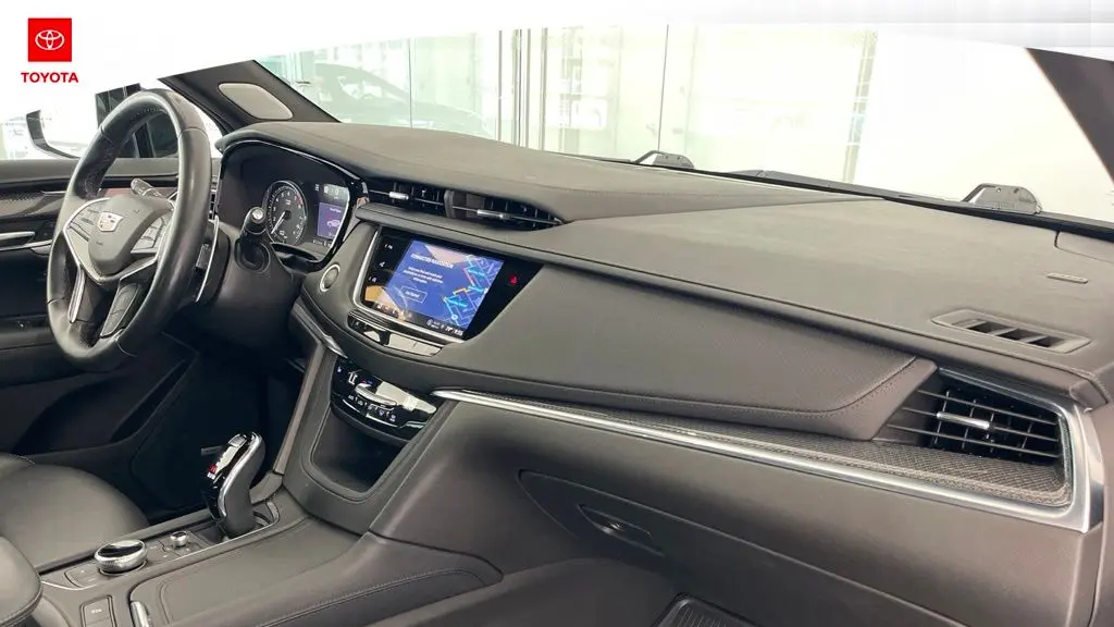 2024 Cadillac XT5 Sport