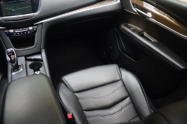 2019 Cadillac XT5 - $16,000