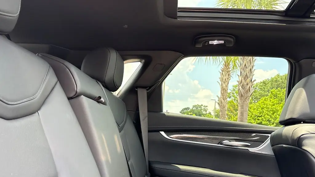 2026 Cadillac XT5 Sport