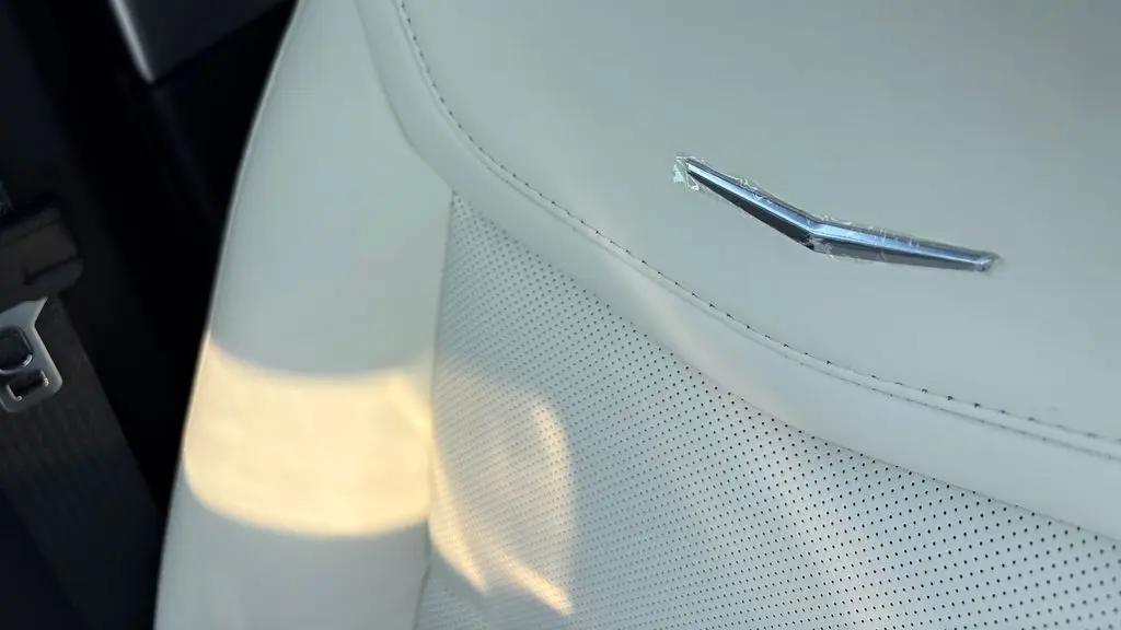 2026 Cadillac XT5 Sport