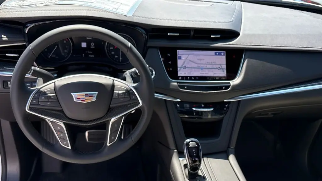 2026 Cadillac XT5 Sport
