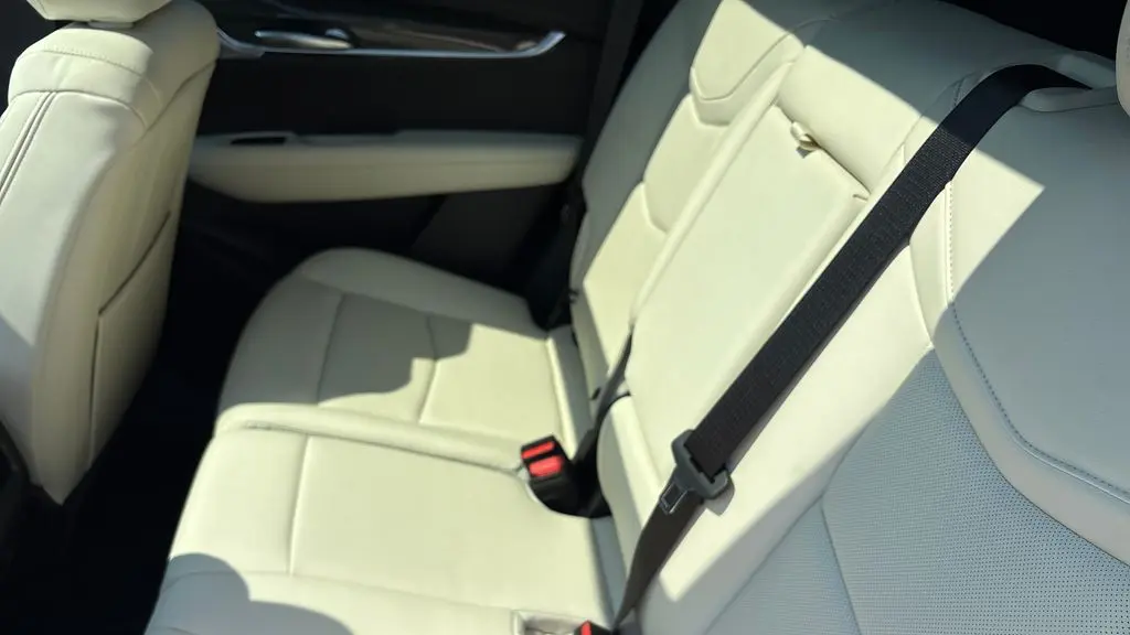 2026 Cadillac XT5 Sport