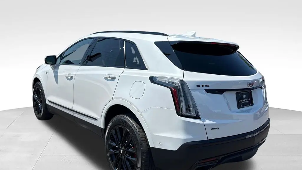2026 Cadillac XT5 Sport