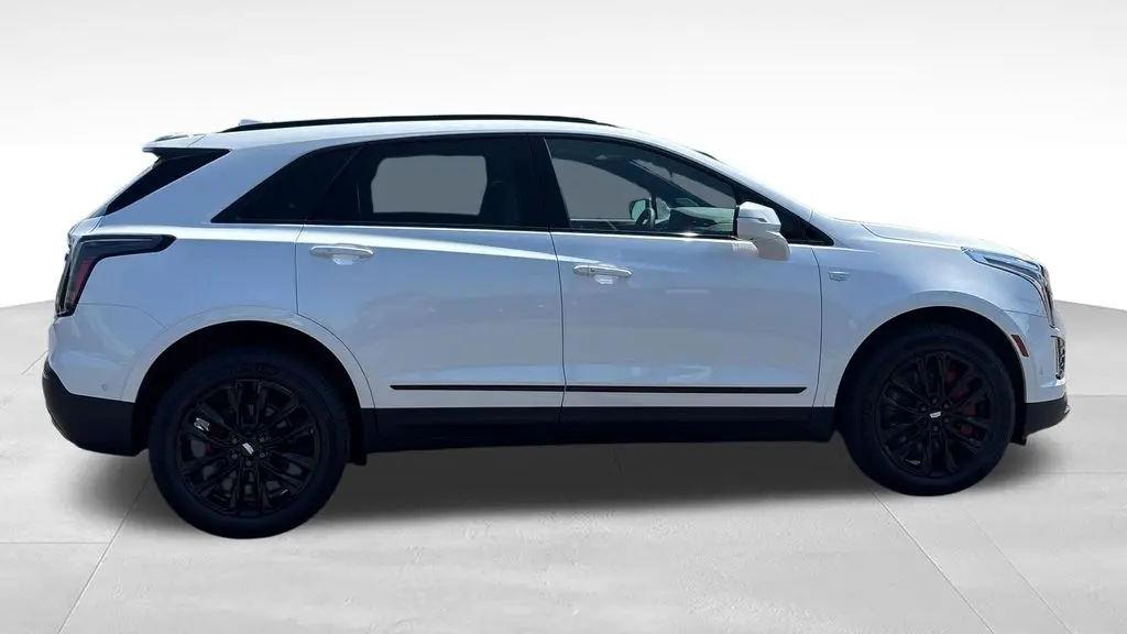 2026 Cadillac XT5 Sport