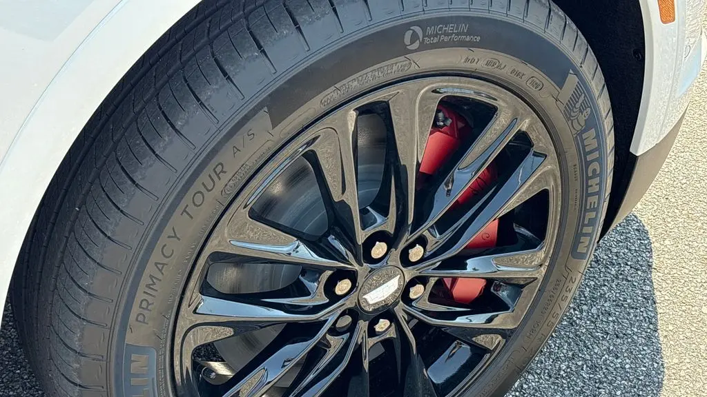 2026 Cadillac XT5 Sport