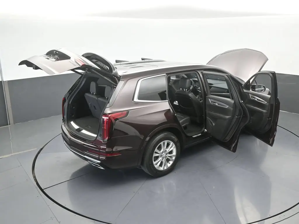 2021 Cadillac XT6 - $24,981