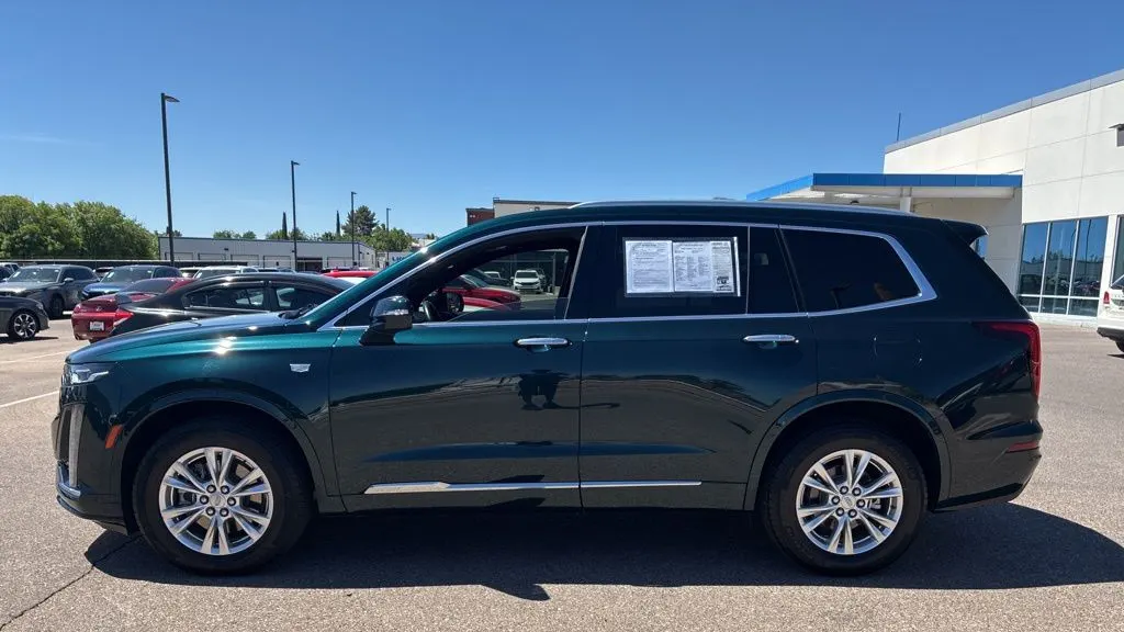 2024 Cadillac XT6 Luxury