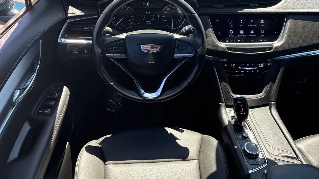 2024 Cadillac XT6 Luxury