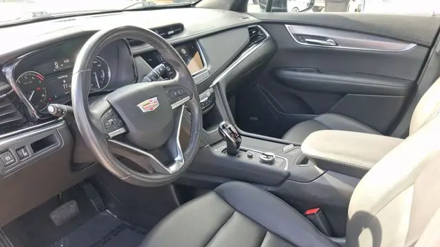 2023 Cadillac XT6 Luxury