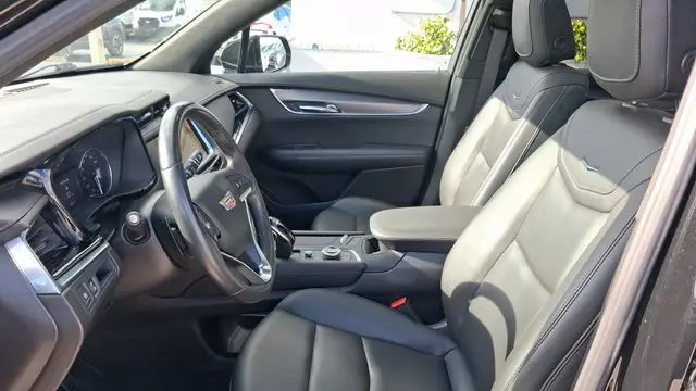 2023 Cadillac XT6 Luxury