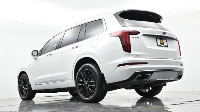 2023 Cadillac XT6 Luxury