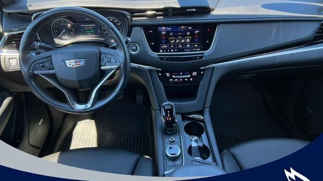 2024 Cadillac XT6 Luxury