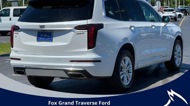 2024 Cadillac XT6 Luxury