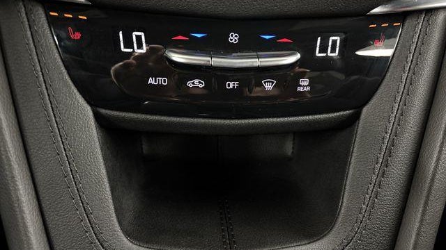 2024 Cadillac XT6 Luxury