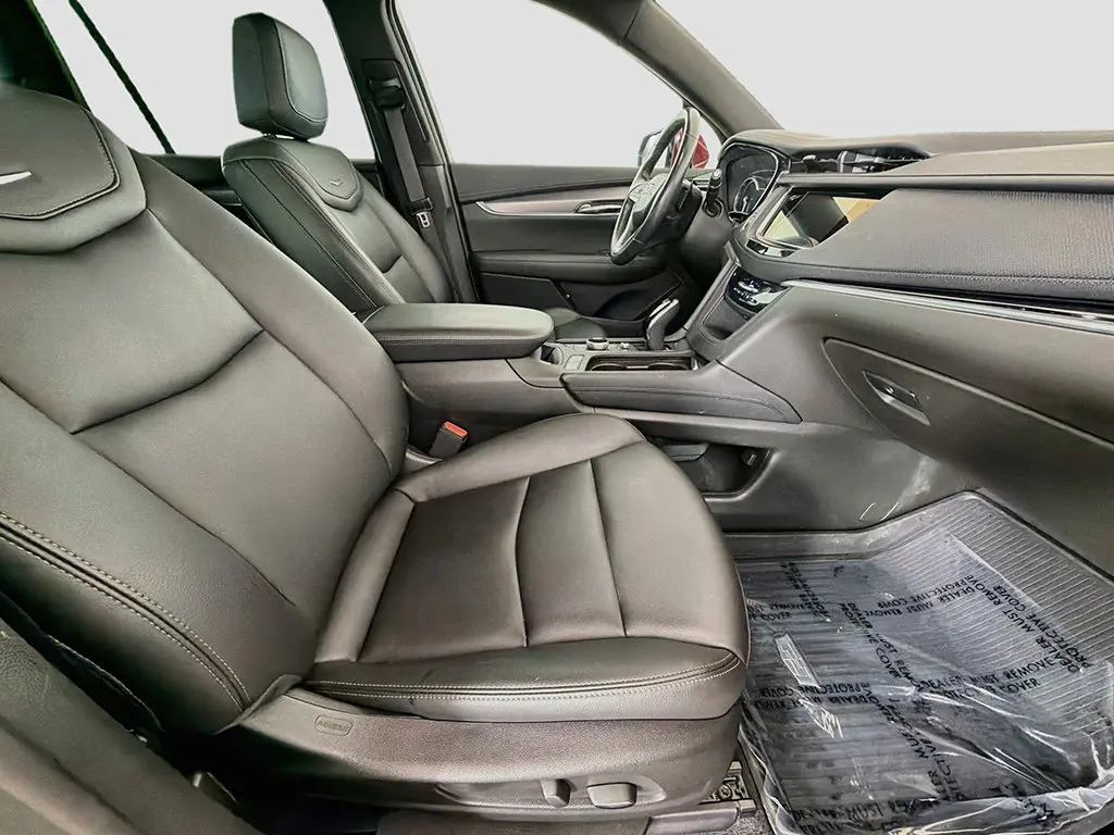 2024 Cadillac XT6 - $33,699