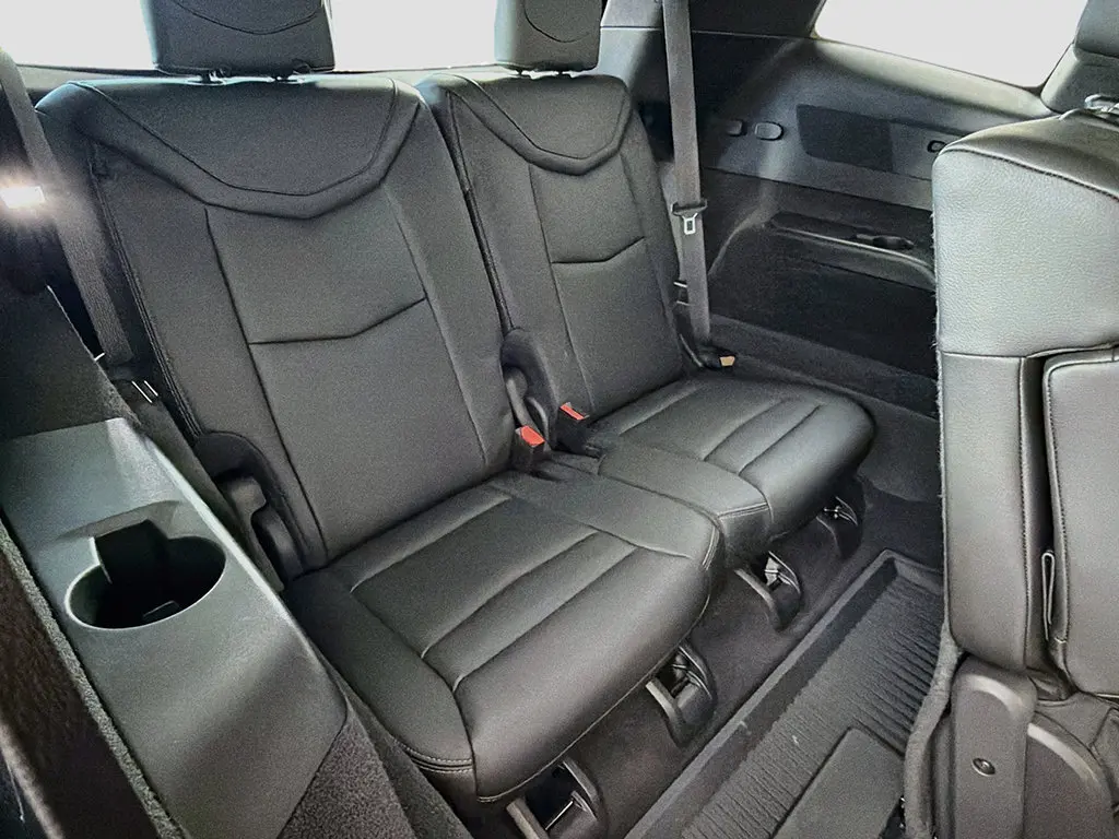 2024 Cadillac XT6 - $33,699
