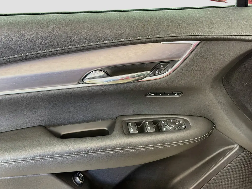 2024 Cadillac XT6 - $33,699