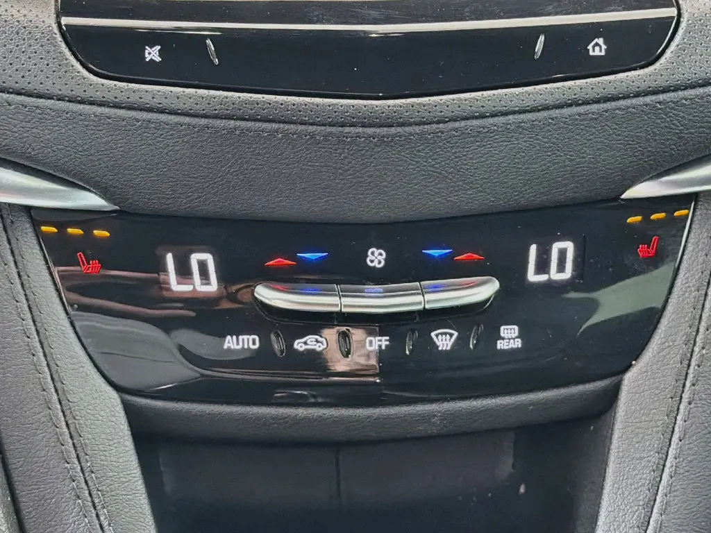 2024 Cadillac XT6 - $33,699