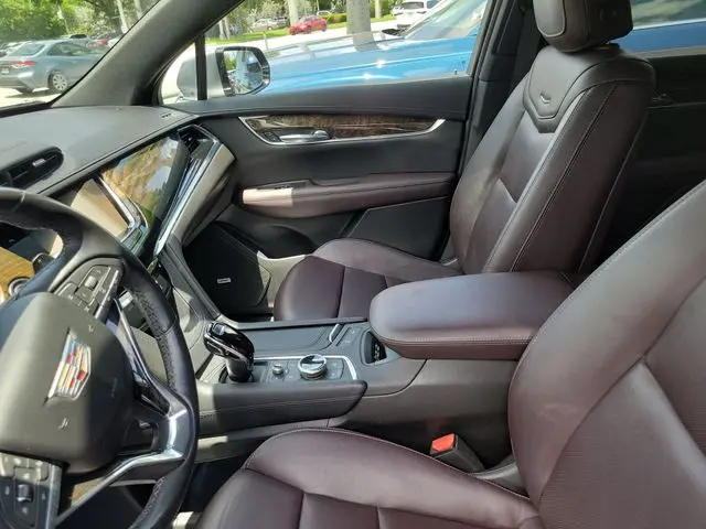 2021 Cadillac XT6 - $26,990