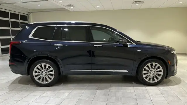 2022 Cadillac XT6 Premium Luxury