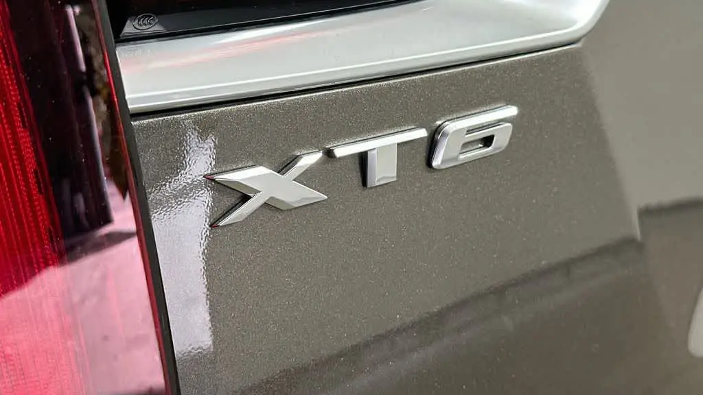 2020 Cadillac XT6 Premium Luxury