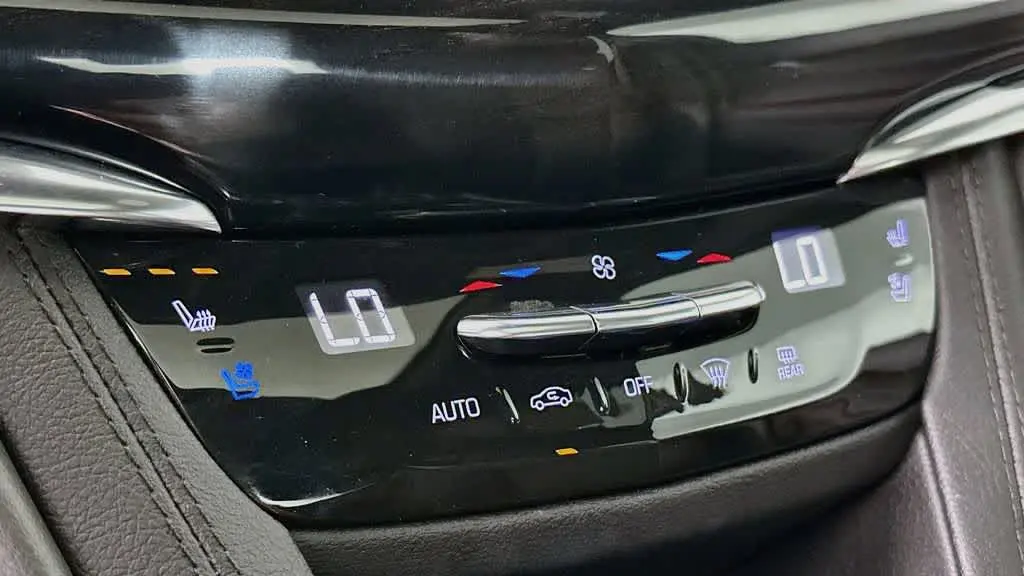 2020 Cadillac XT6 Premium Luxury