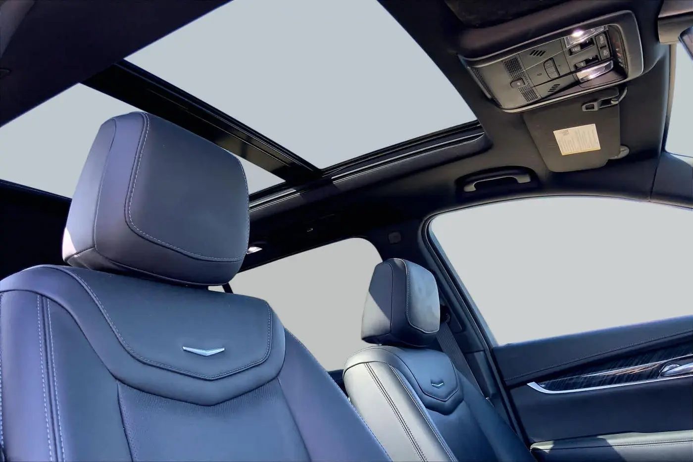 2023 Cadillac XT6 - $35,398