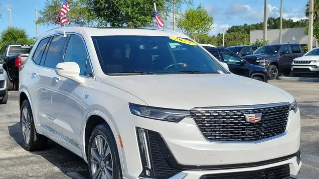 2023 Cadillac XT6 Premium Luxury