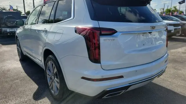 2023 Cadillac XT6 Premium Luxury