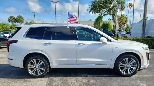 2023 Cadillac XT6 Premium Luxury