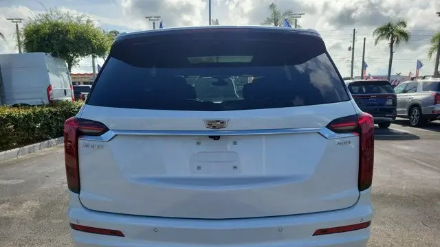 2023 Cadillac XT6 Premium Luxury