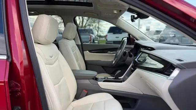 2023 Cadillac XT6 Premium Luxury