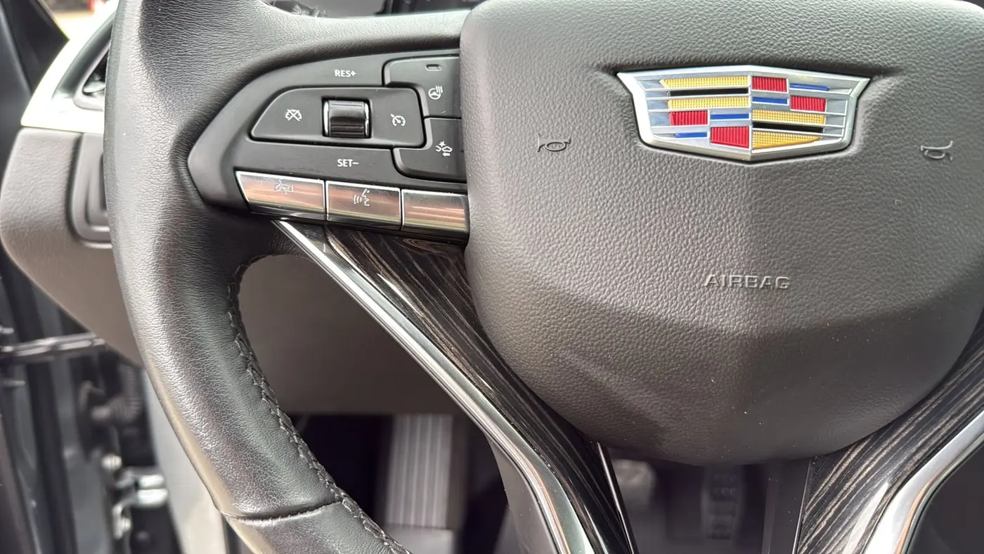 2023 Cadillac XT6 Premium Luxury