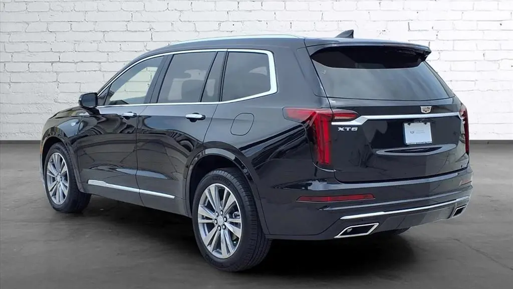 2025 Cadillac XT6 Premium Luxury