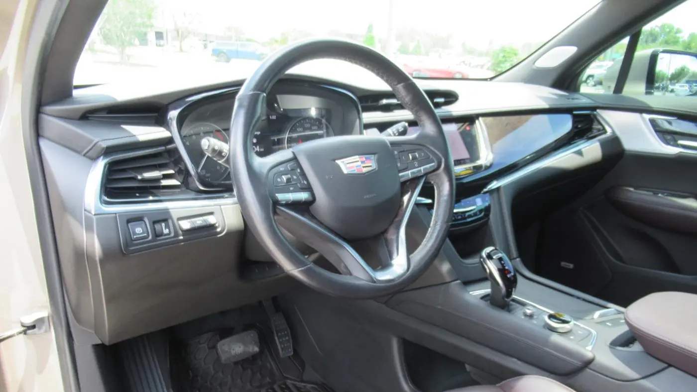 2022 Cadillac XT6 Premium Luxury