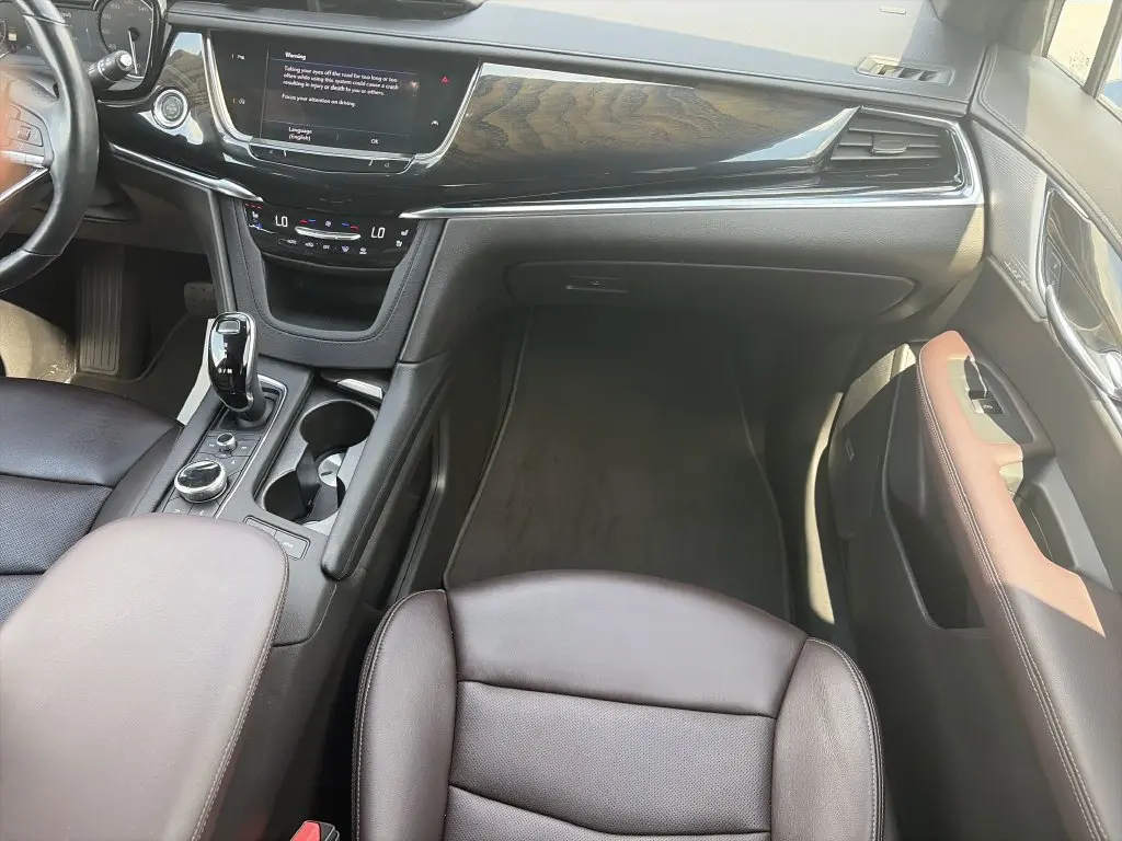 2023 Cadillac XT6 - $38,830