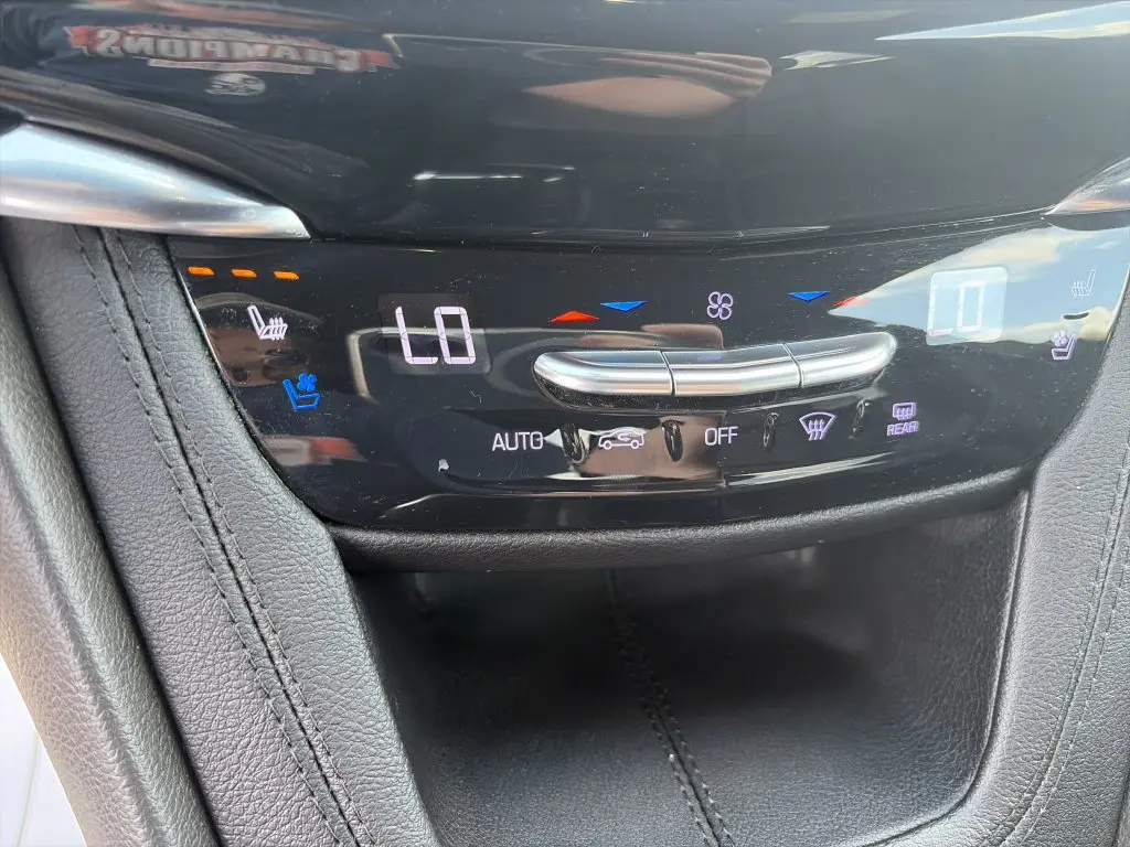 2023 Cadillac XT6 - $38,830