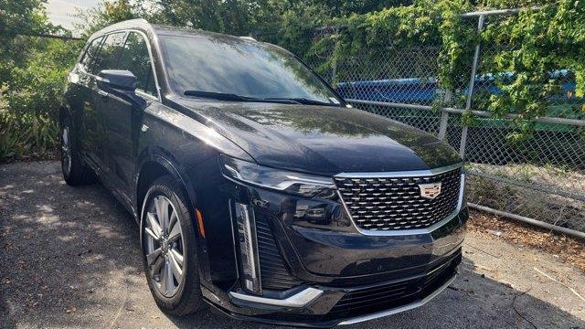 2023 Cadillac XT6 Premium Luxury