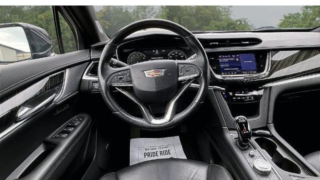 2023 Cadillac XT6 Premium Luxury