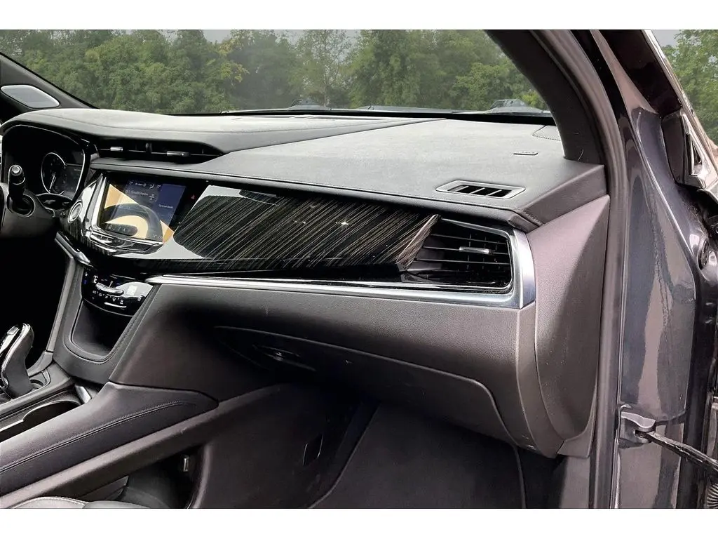 2023 Cadillac XT6 - $28,997