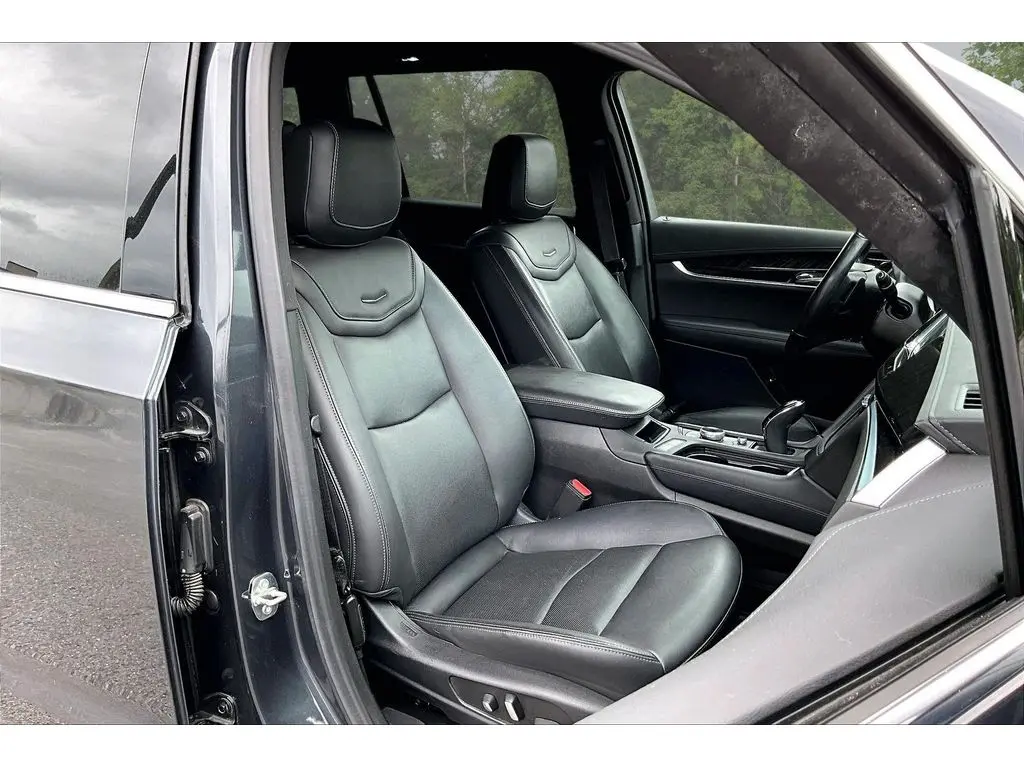 2023 Cadillac XT6 - $28,997