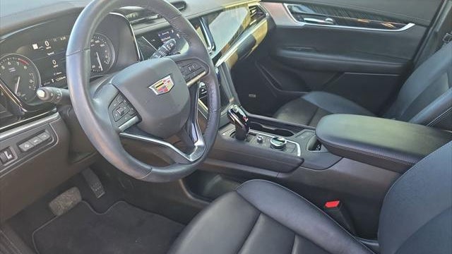2025 Cadillac XT6 Premium Luxury